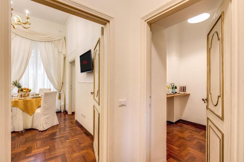 Pantheonview Luxury Suites - Oda