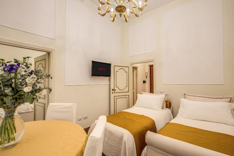 Pantheonview Luxury Suites - Oda