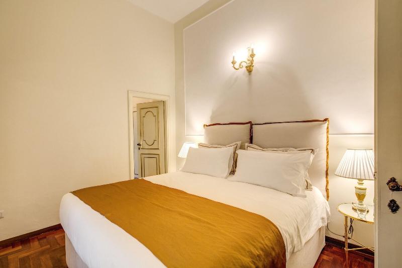 Pantheonview Luxury Suites - Oda