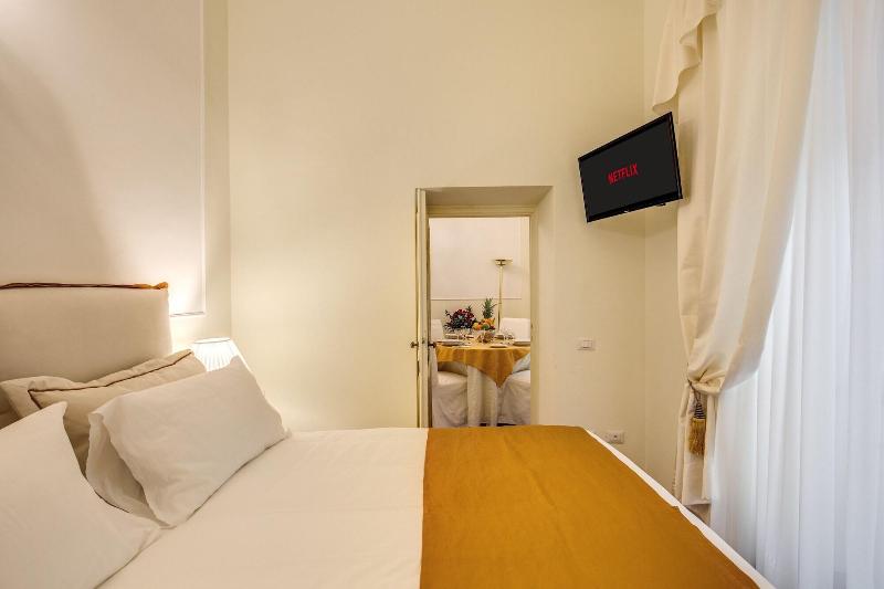Pantheonview Luxury Suites - Oda
