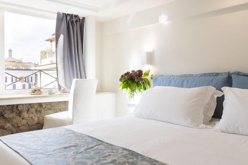 Pantheonview Luxury Suites - Oda