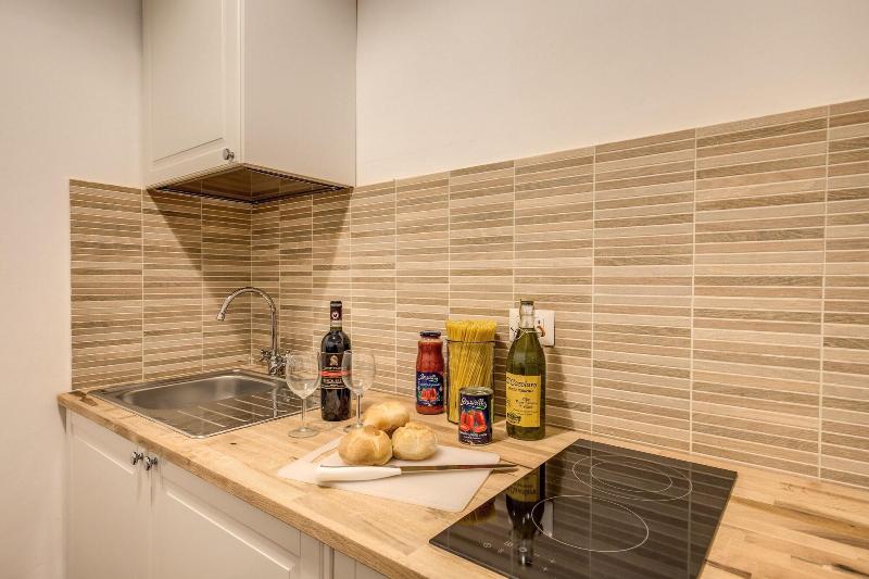 Pantheonview Luxury Suites - Oda