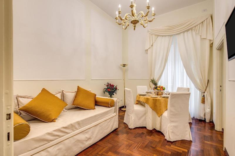 Pantheonview Luxury Suites - Oda