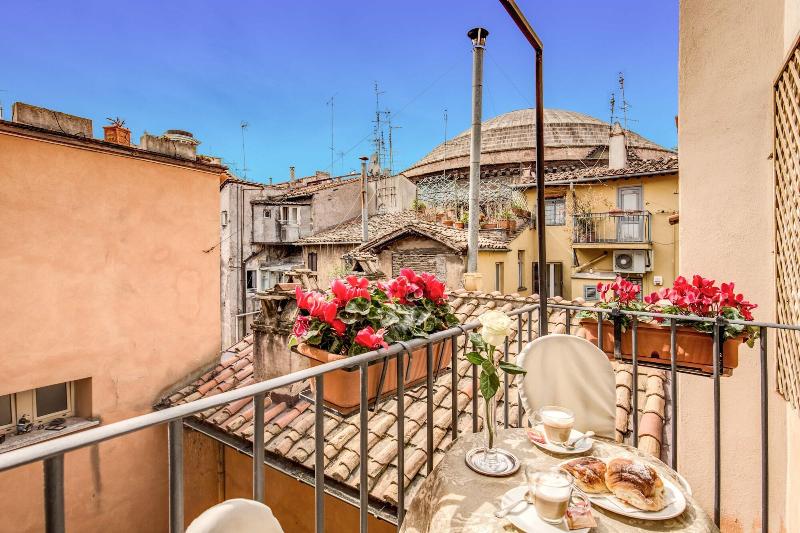 Pantheonview Luxury Suites - Oda
