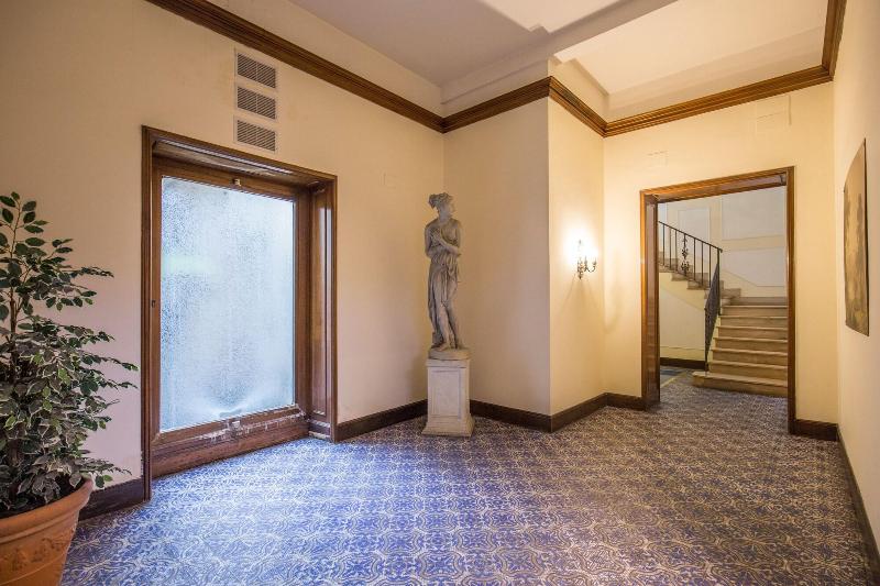 Pantheonview Luxury Suites - Oda