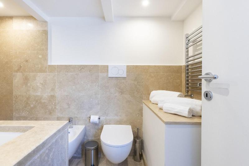 Pantheonview Luxury Suites - Oda