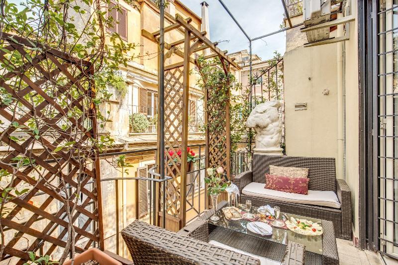 Pantheonview Luxury Suites - Oda