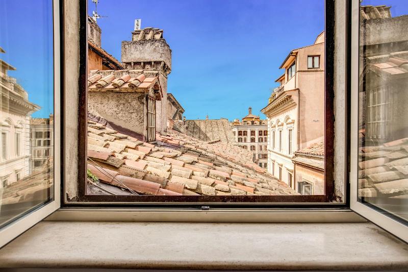 Pantheonview Luxury Suites - Oda