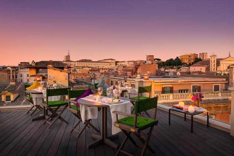 Singer Palace Hotel - Genel