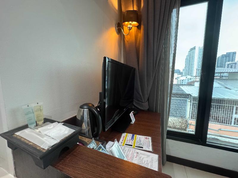 Collection O The Bangkok Airport Link Suite - Oda