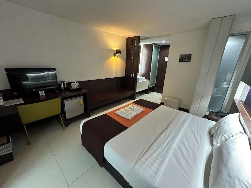 Collection O The Bangkok Airport Link Suite - Oda