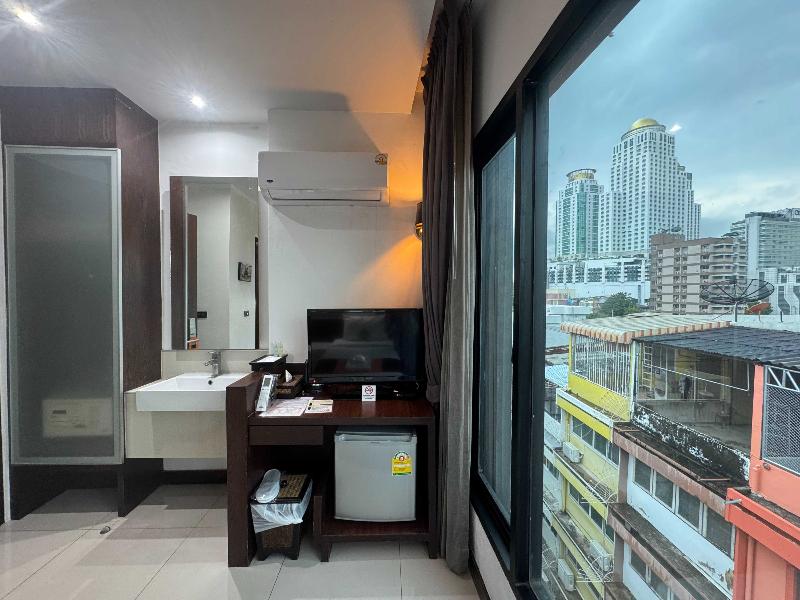 Collection O The Bangkok Airport Link Suite - Oda