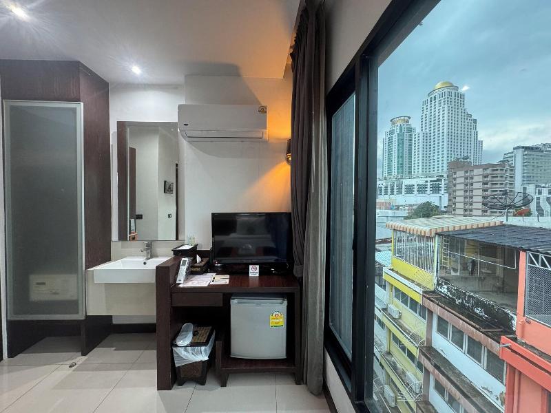 Collection O The Bangkok Airport Link Suite - Oda