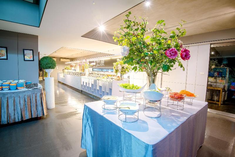 Ny City Resort And Spa - Restoran