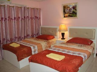 Sk Muangthongthani Apartment otel fotoğrafı