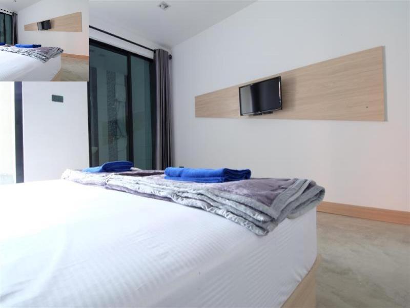 Bed Room At Suvarnabhumi Airport - Oda