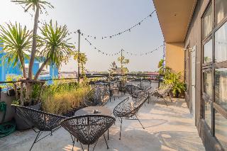Beige Poshtels by ZUZU fotoÄŸrafÄ±
