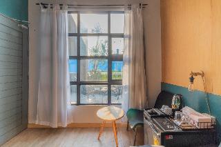 Beige Poshtels by ZUZU fotoÄŸrafÄ±