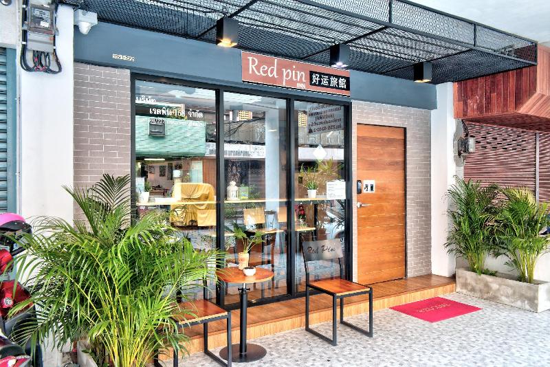 Red Pin Inn - Genel