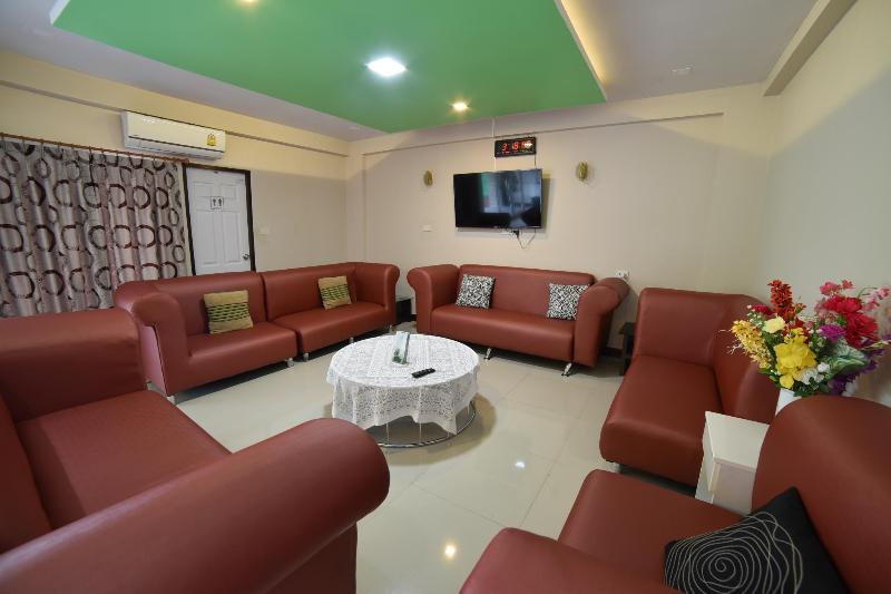 Gold Airport Suites - Lobi
