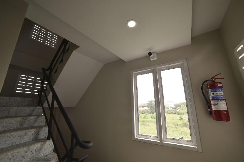 Gold Airport Suites - Lobi