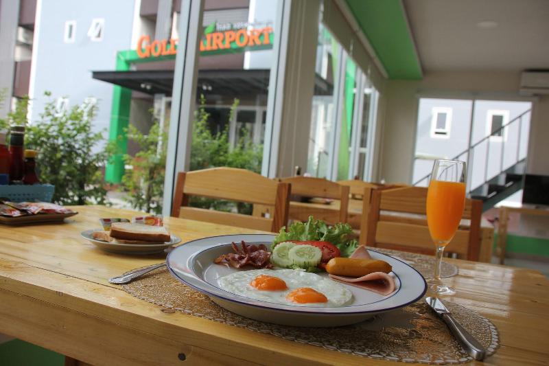 Gold Airport Suites - Restoran