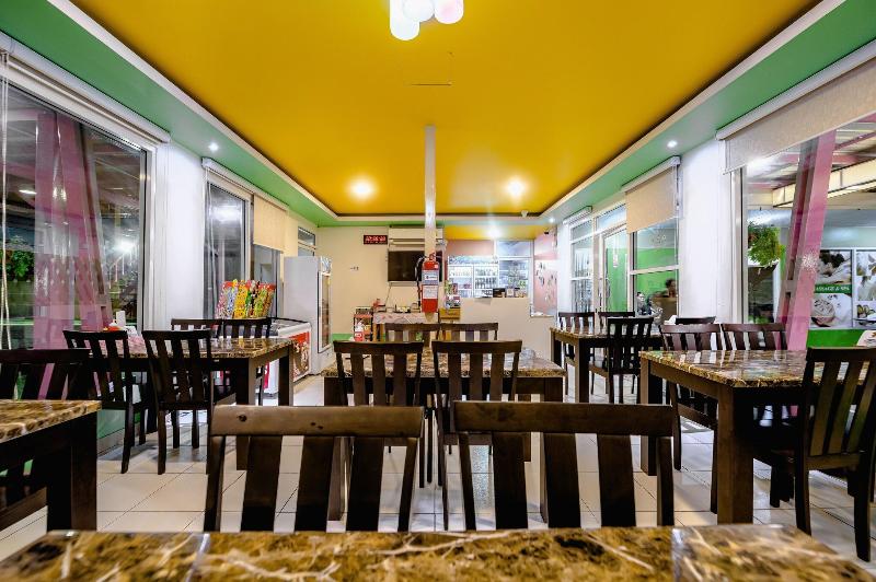 Gold Airport Suites - Restoran