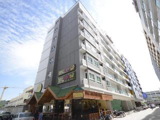 Expat Hotel Patong Center otel fotoğrafı