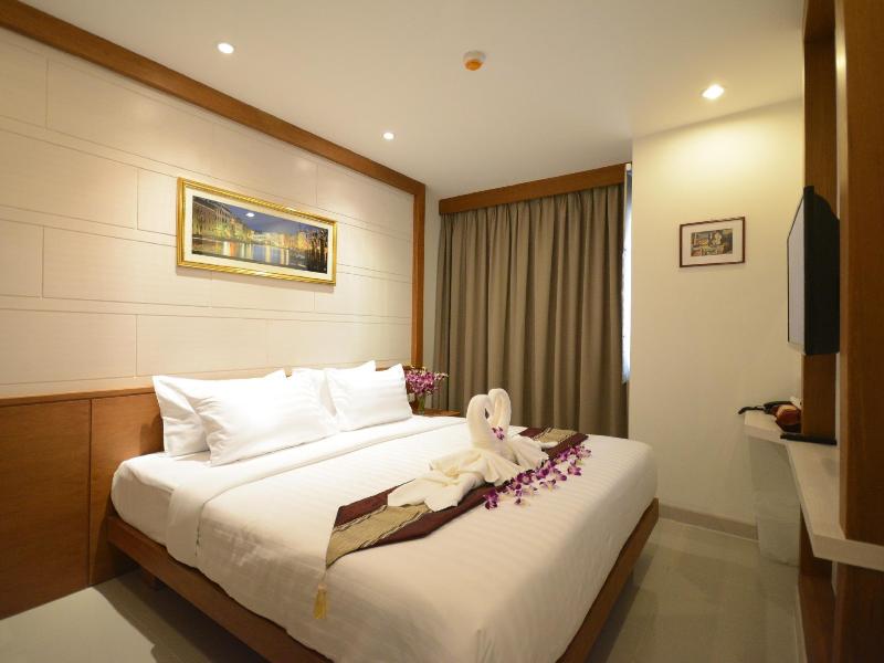 Expat Hotel Patong Center - Genel