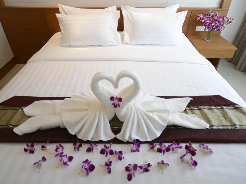 Expat Hotel Patong Center - Oda