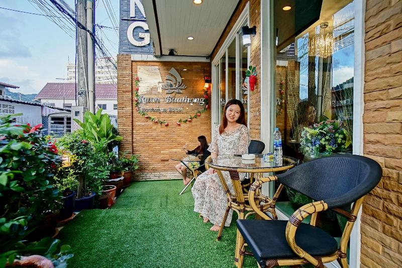 Ruen Buathong Boutique Hotel - Teras