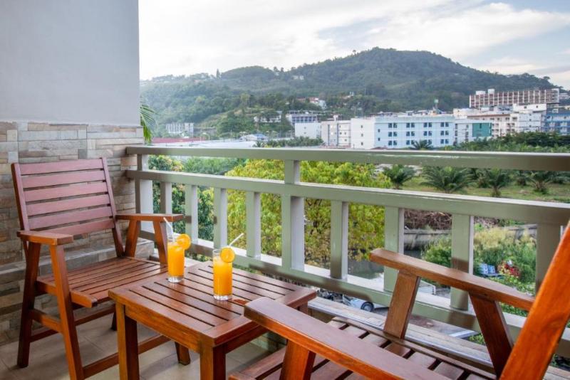 Orchid Garden Hotel - Teras