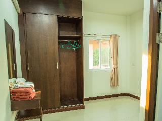 Phuket Airport Villa fotoÄŸrafÄ±