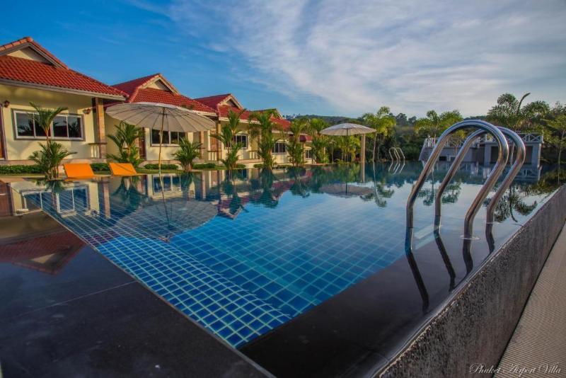 Phuket Airport Villa - Plaj