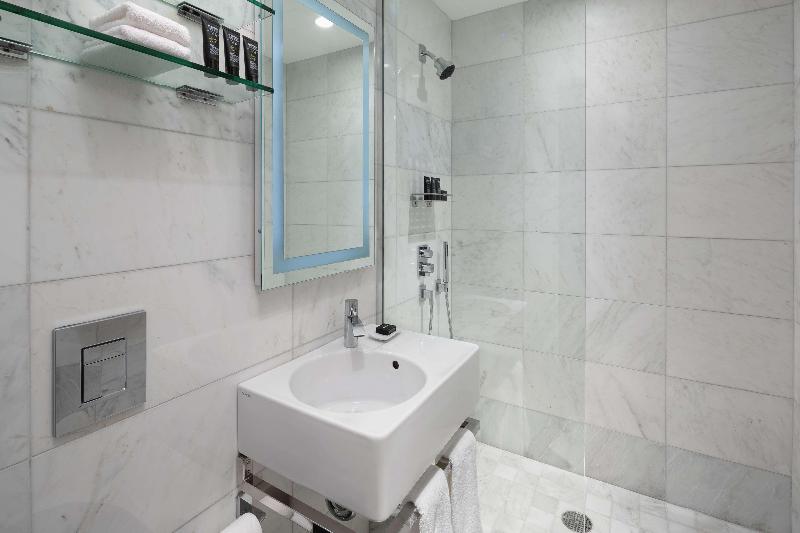 Dream Midtown - Oda