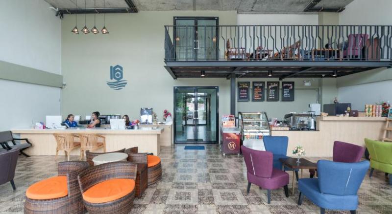 The Sixteenth Naiyang Beach Hotel - Lobi