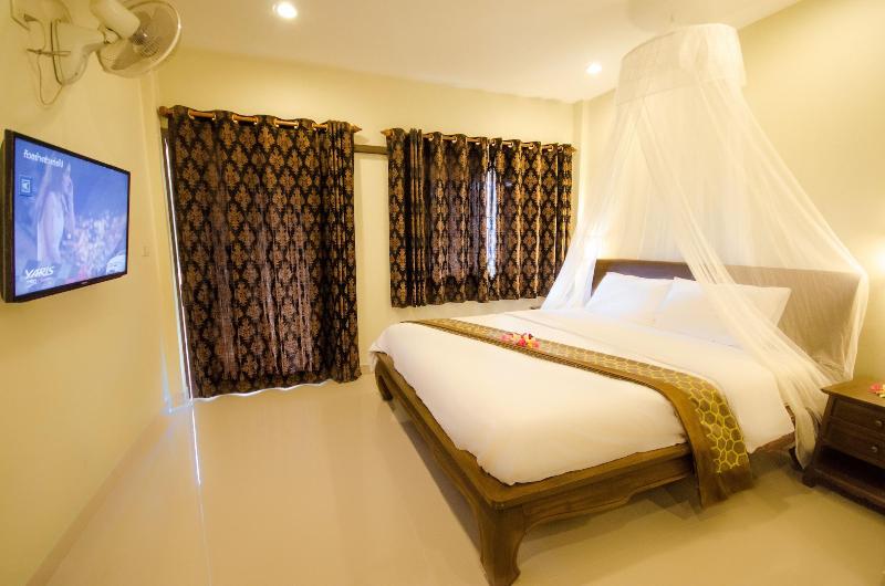 Namphung Phuket - Oda