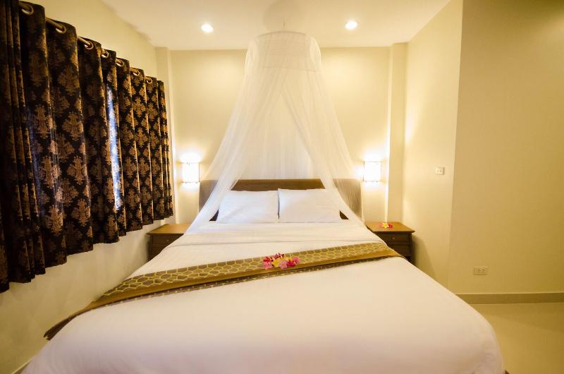 Namphung Phuket - Oda