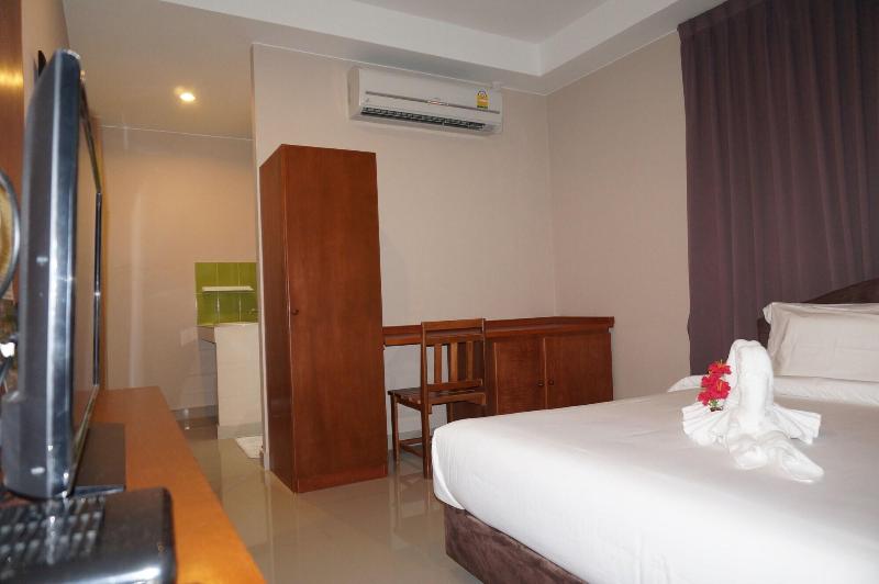 Kata Beachwalk Hotel And Bungalows - Oda