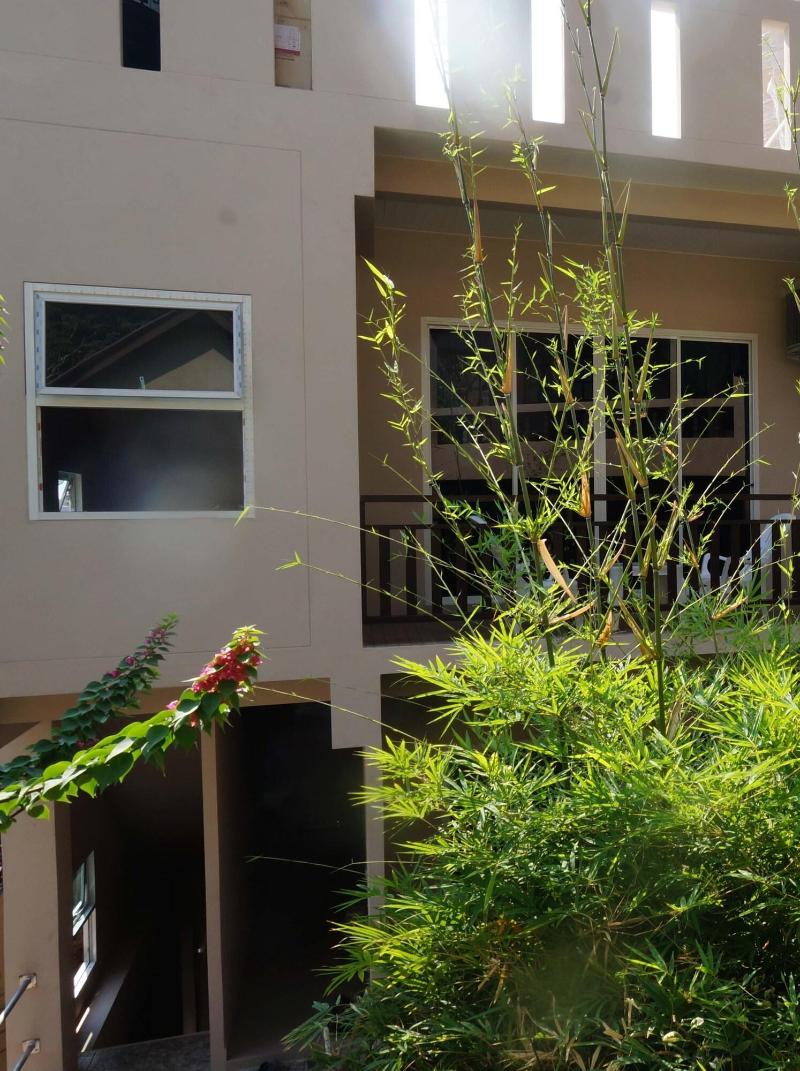 Kata Beachwalk Hotel And Bungalows - Oda
