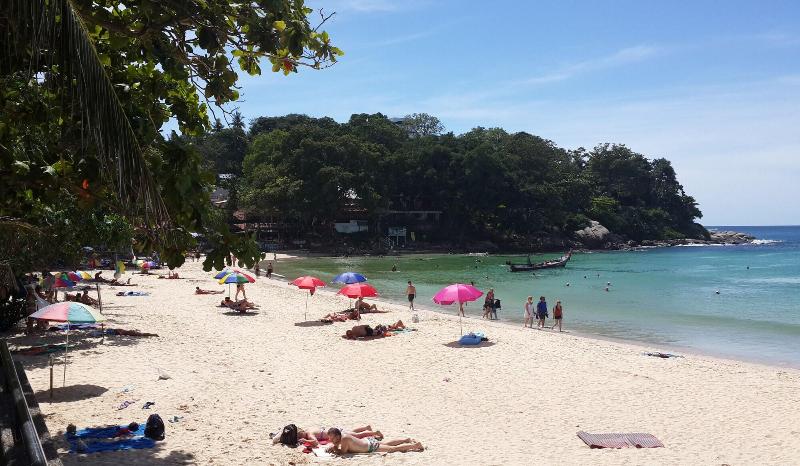Kata Beachwalk Hotel And Bungalows - Plaj