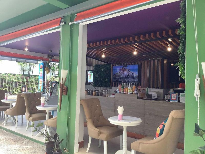 Kata Beachwalk Hotel And Bungalows - Restoran