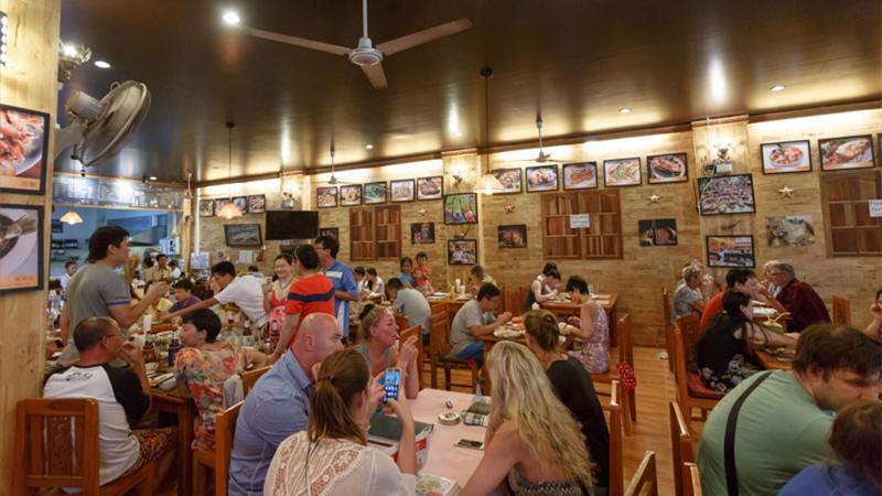 Kata Beachwalk Hotel And Bungalows - Restoran