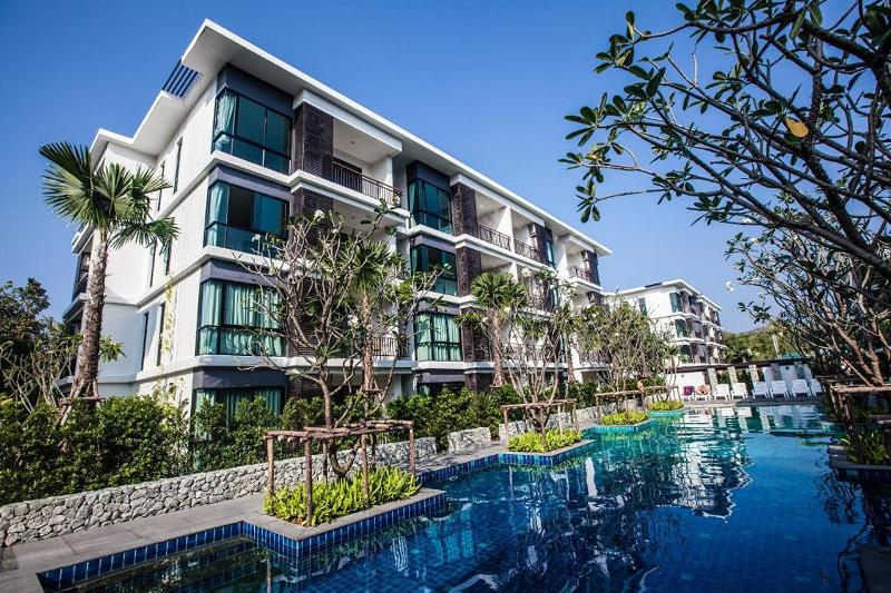 The Title Beach Front Hotel - Genel