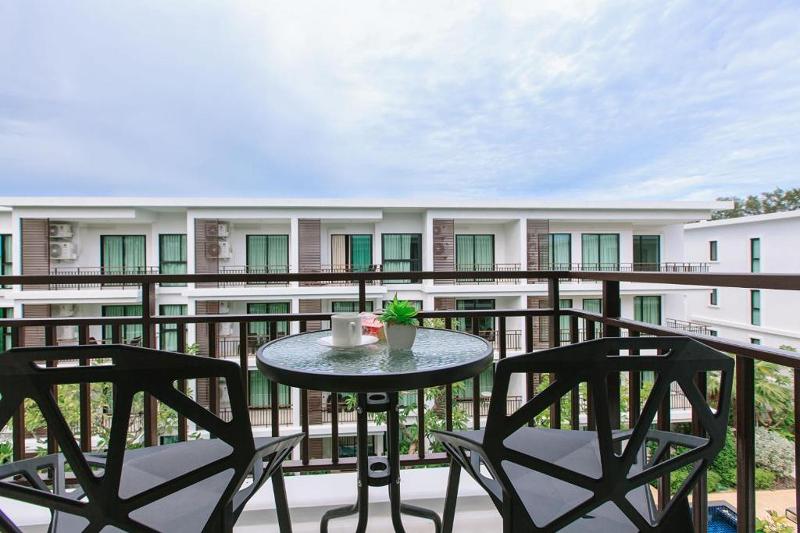 The Title Beach Front Hotel - Oda