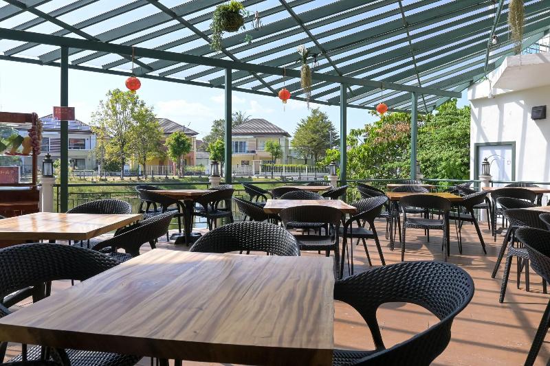 Supicha Pool Access Hotel - Restoran