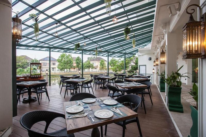 Supicha Pool Access Hotel - Restoran