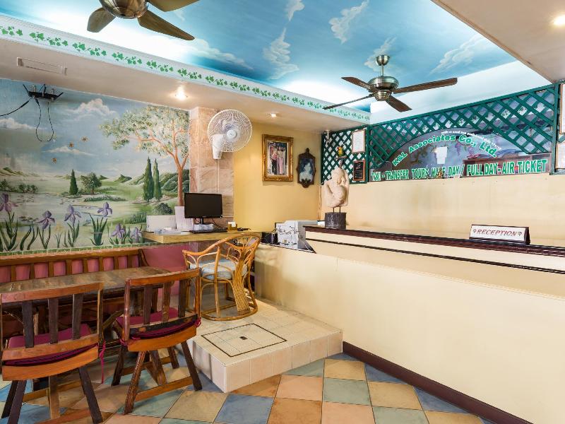 Summer Breeze Hotel - Lobi