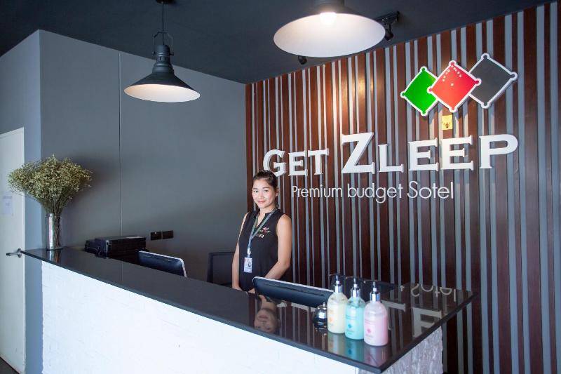 Get Zleep Premium Budget Hotel - Lobi