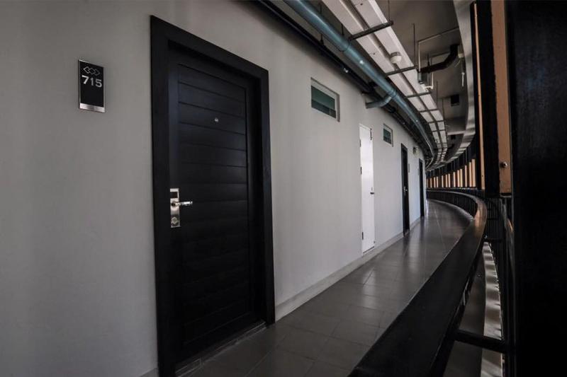 Get Zleep Premium Budget Hotel - Lobi